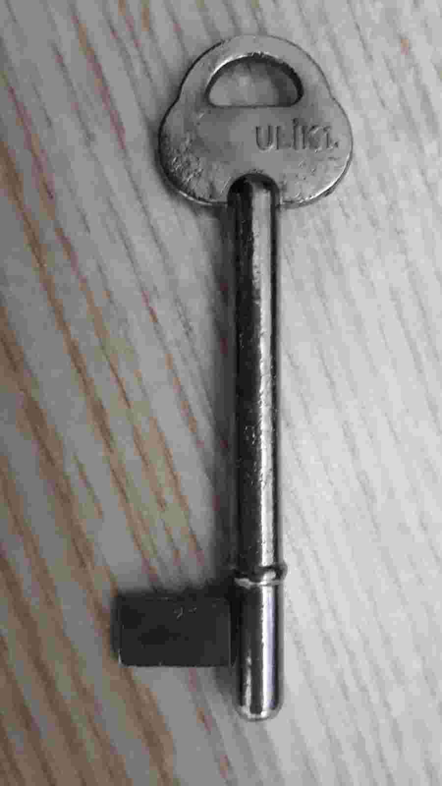 izmir Esentepe anahtarcı